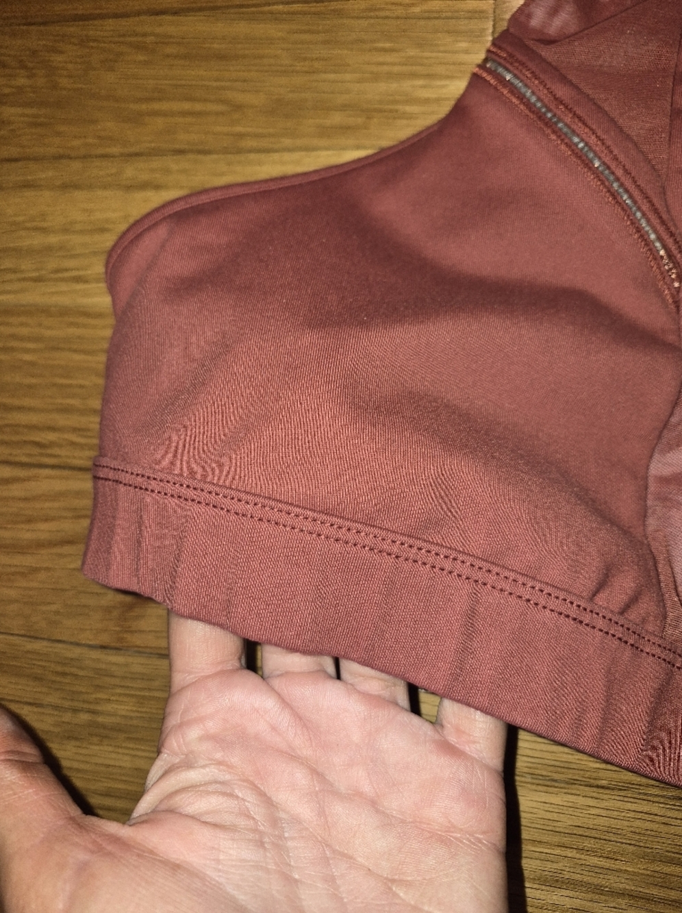 Alo Bra - Picture 8 of 8